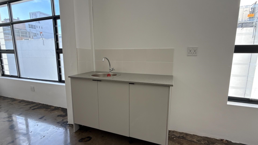 To Let commercial Property for Rent in Gardens Western Cape